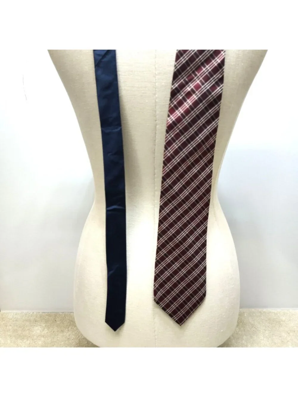 Tommy Hilfiger Plaid Necktie Silk Tartan Check Crest Woven Vintage USA Made VGC